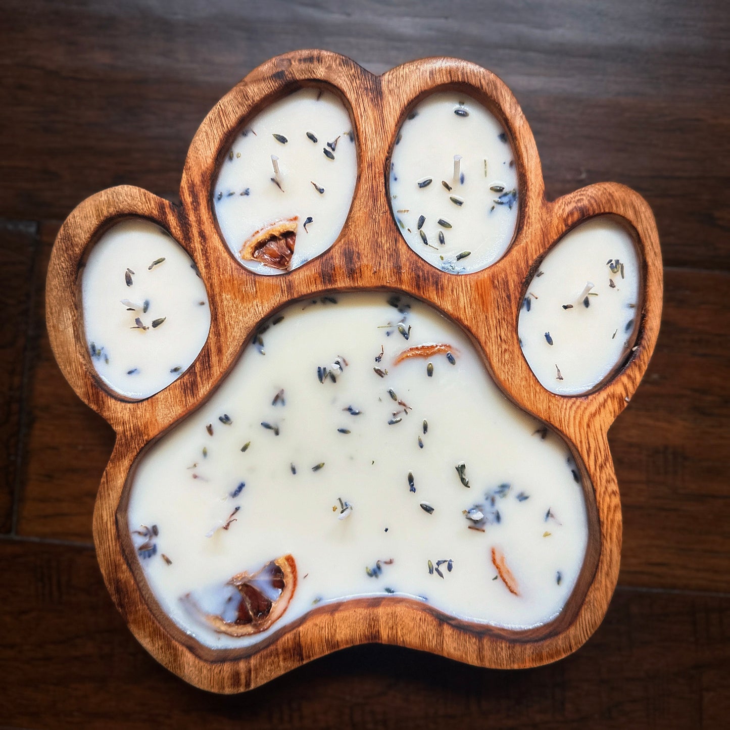 8-Wick Wood PawPrint Doughbowl Soy Candle